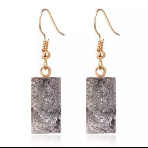 Geometric resin natural stone earring